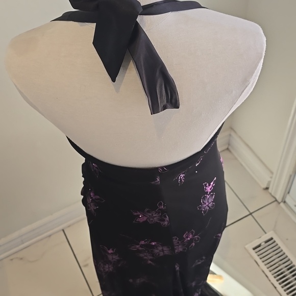 Vintage Jessica Elegant Black and Purple Floral Halter Dress - Picture 8 of 12